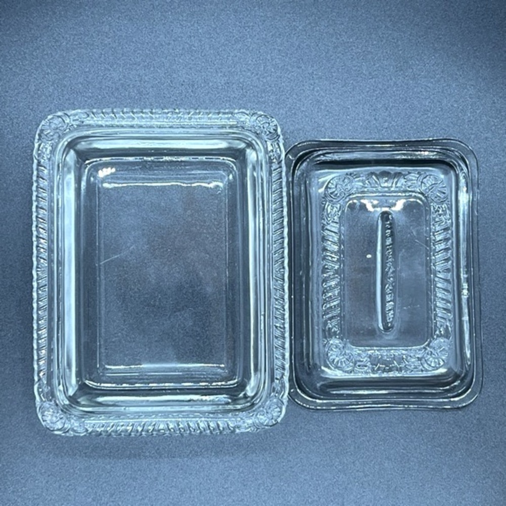 Sweet Vintage Covered Glass Trinket Dish - Picture 4 of 6